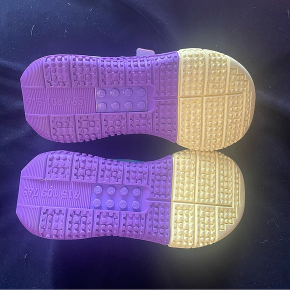 Adidas Lego collab kids shoes - size 1 - Picture 6 of 8